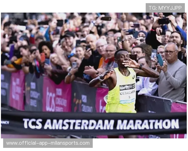 马拉松世界纪录又被刷新，全场震惊