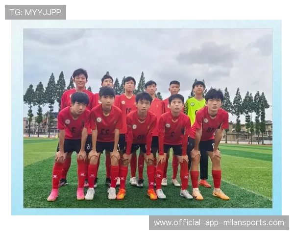 中国足球国家队加强团队凝聚力和心理建设，足球团队精神的重要性